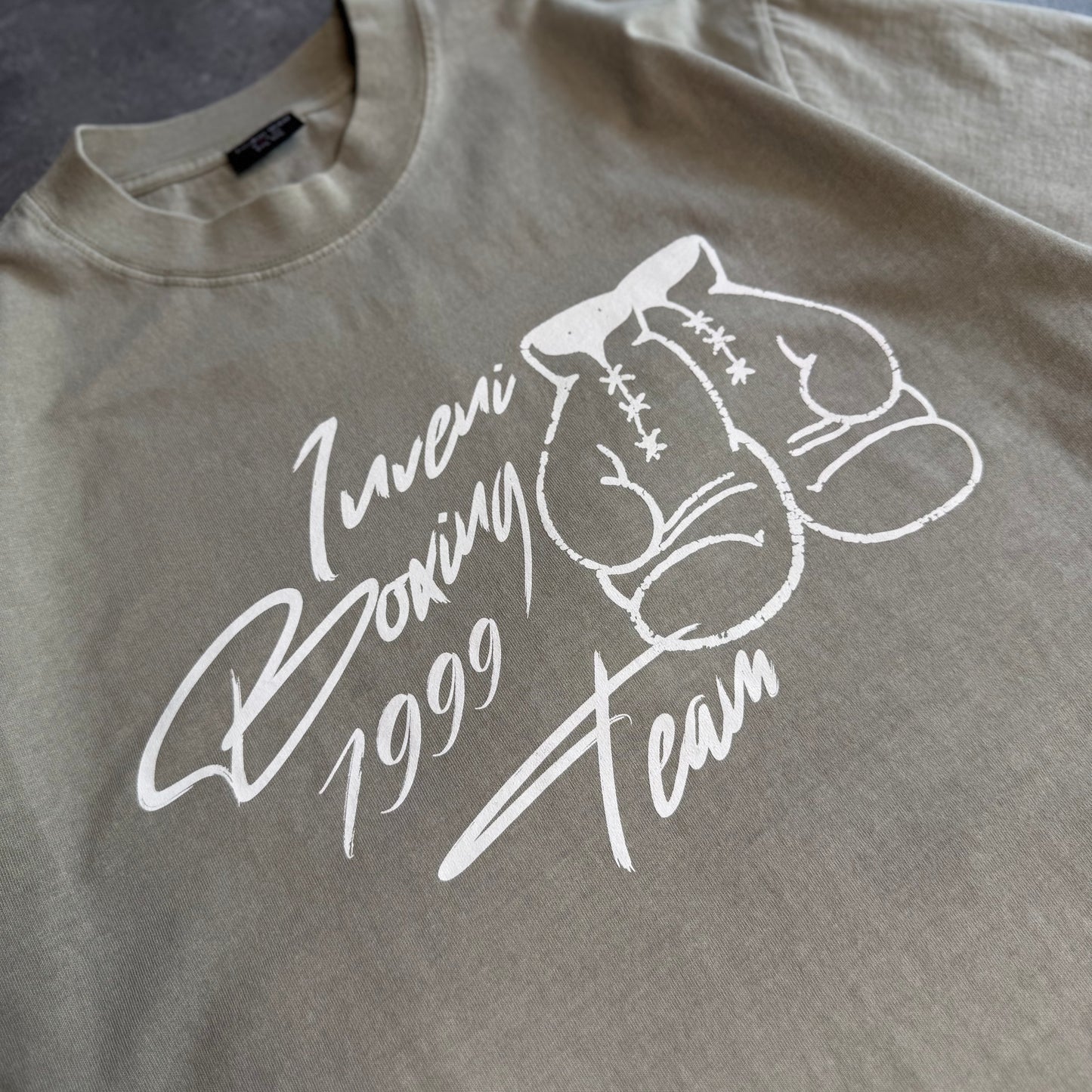 GLOVE TEE