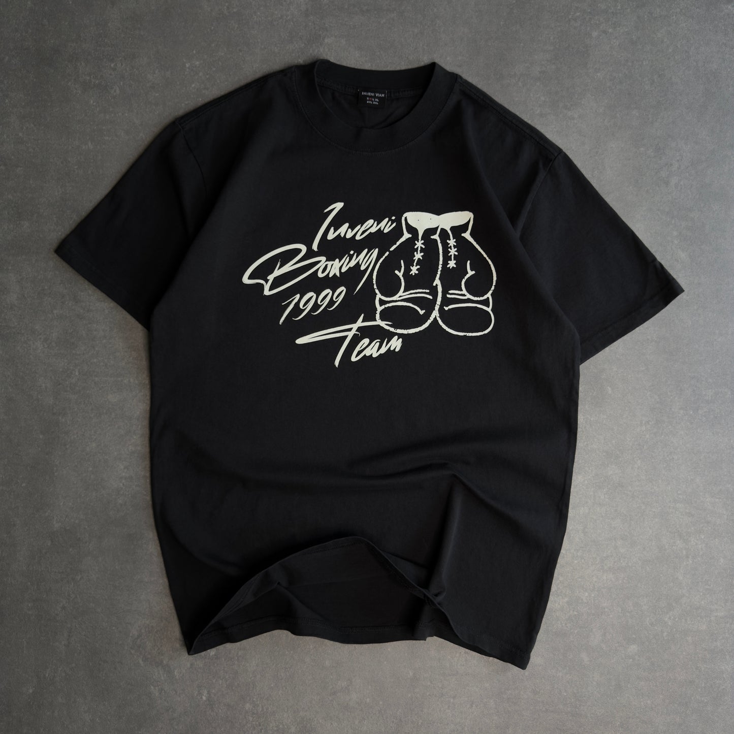 GLOVE TEE